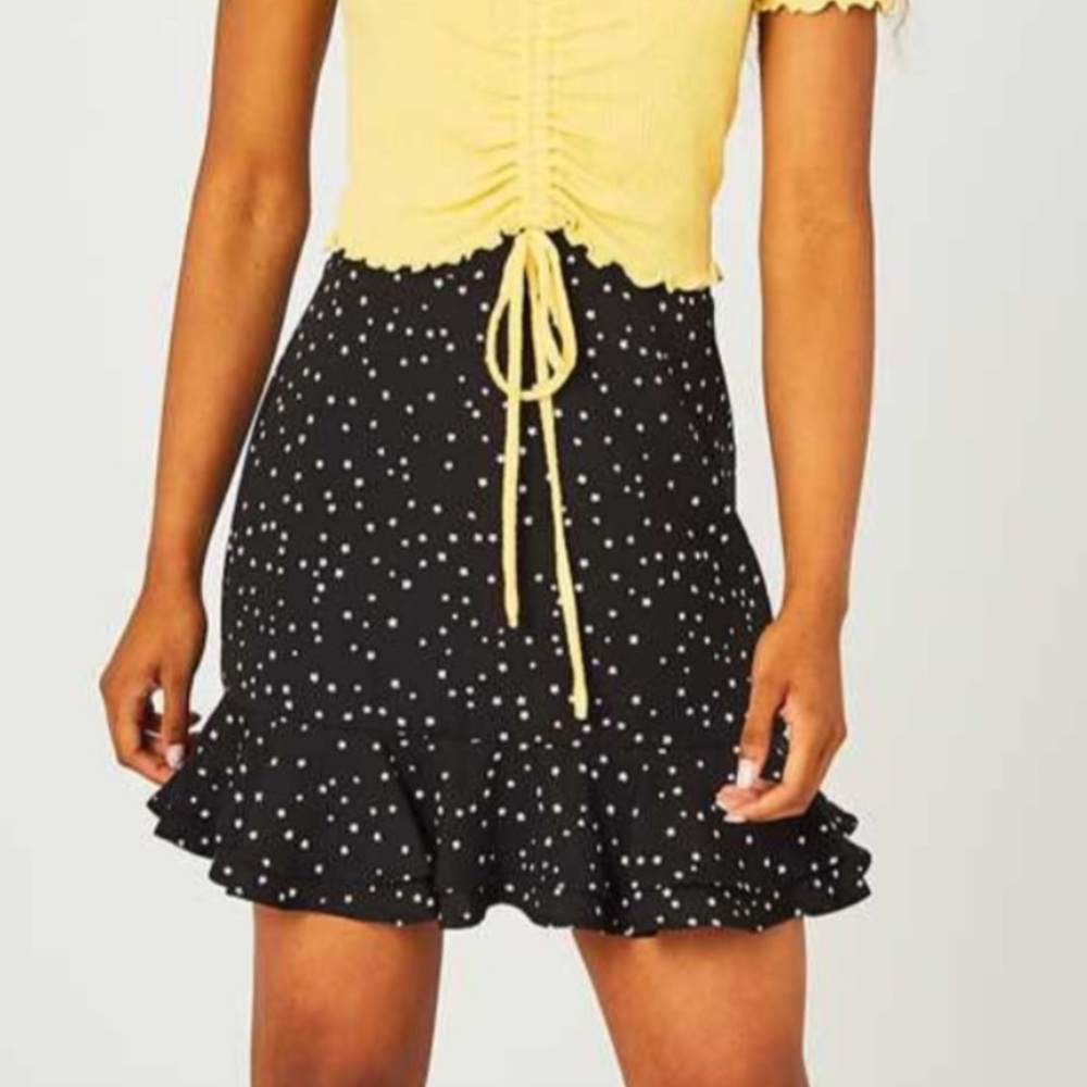 New Medium Altar’d State Black Star Print Ruffle Mini Skirt